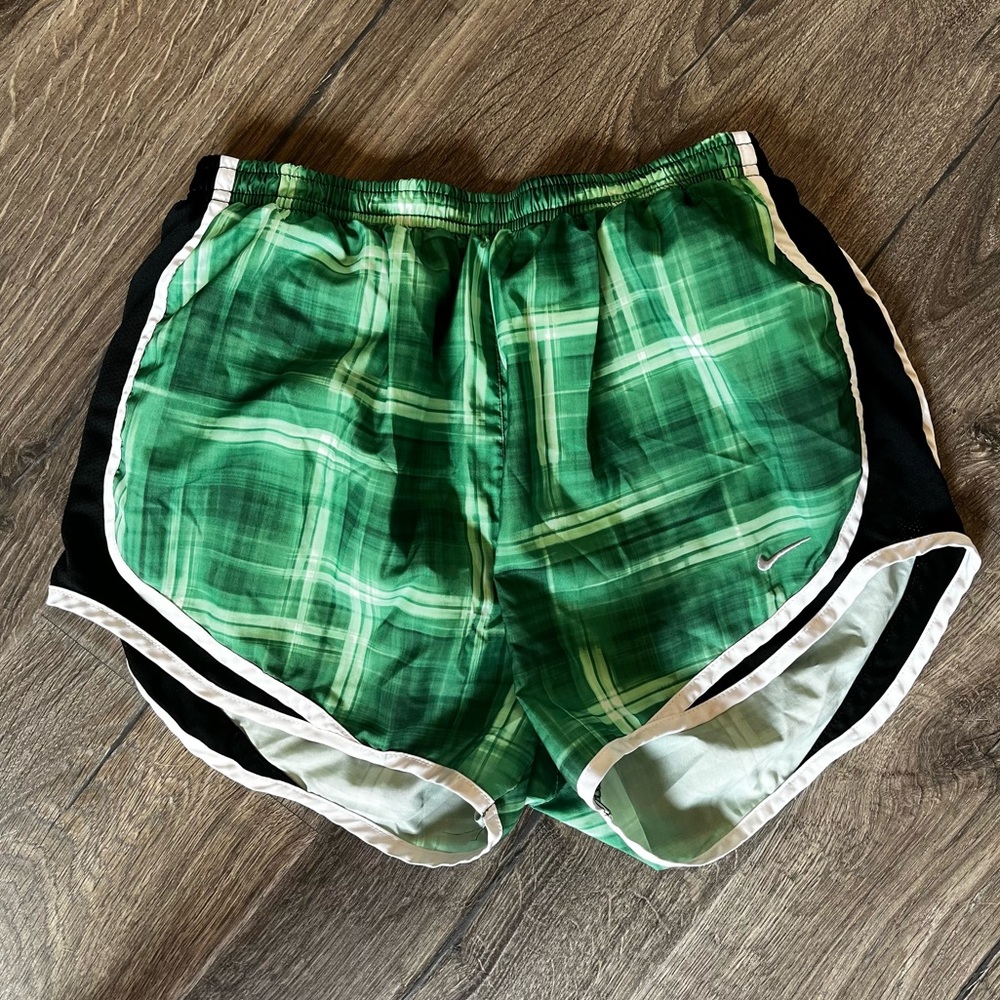 NIKE | Dry-Fit | Size M |